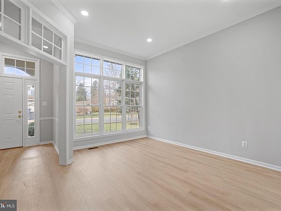 3rd image of 2373 Whitestone Hill Ct