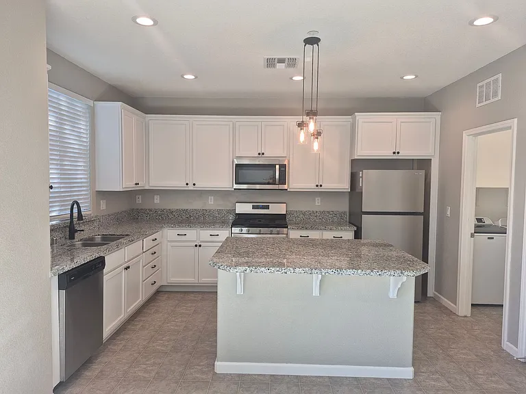 2797 Rainer Way — Photo 7