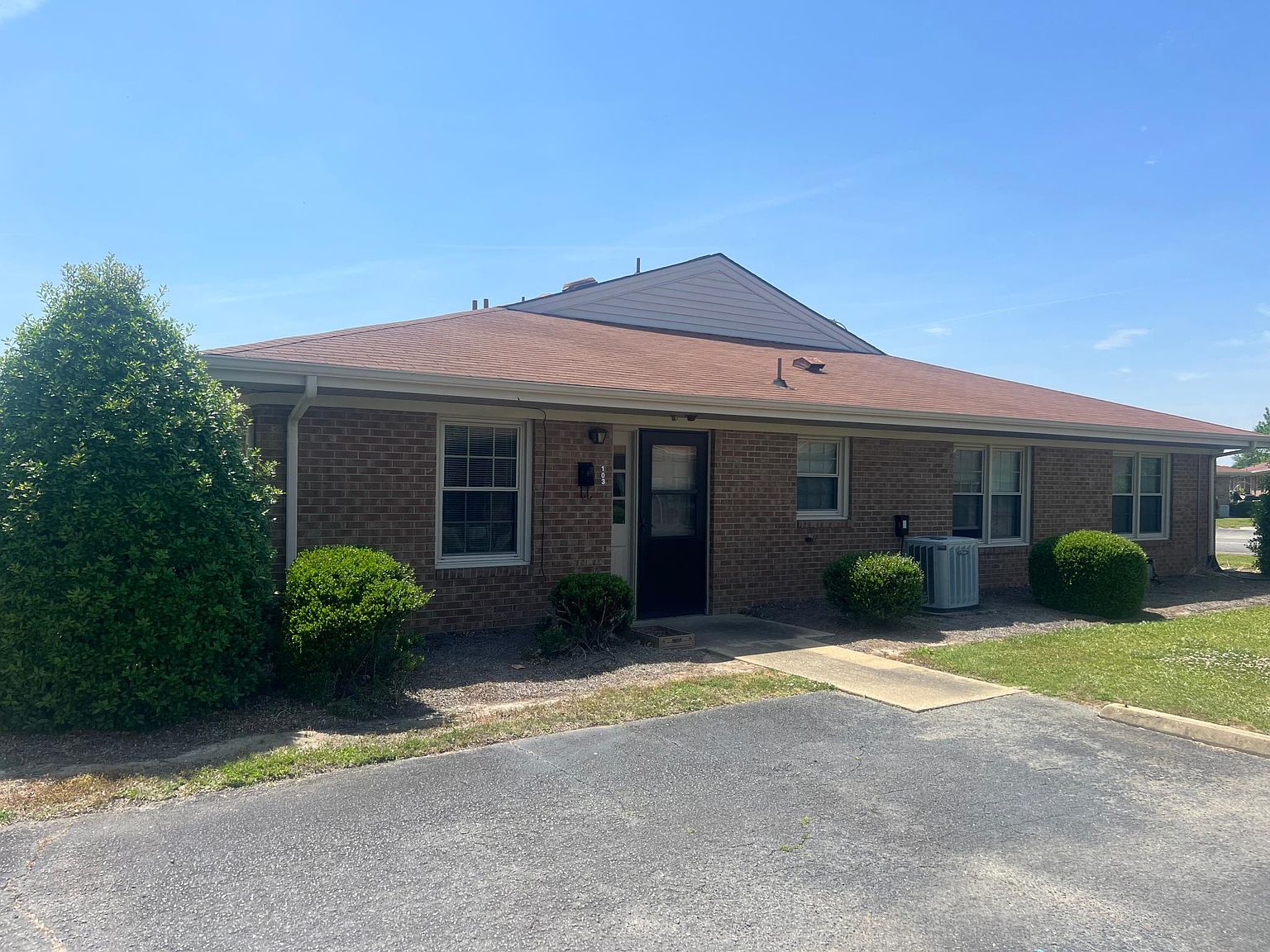 103 Barfield St, Mount Olive, NC 28365 | Zillow