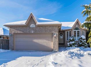 43 Gavey St, Belleville, ON K8N 0L8