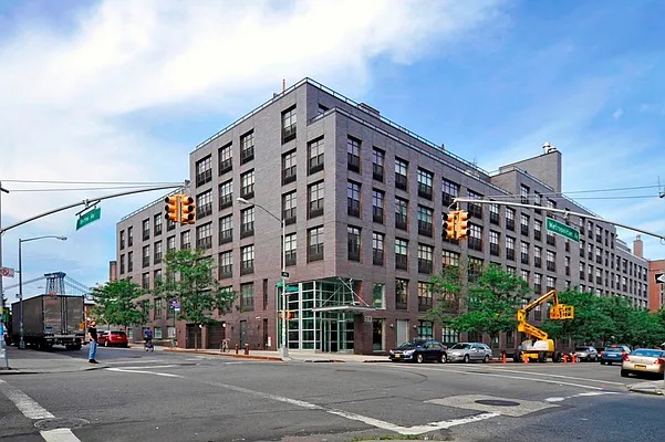 Rented by Corcoran | media 21