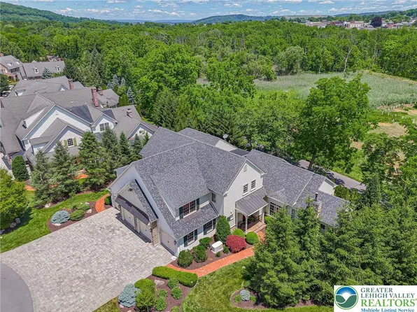 2061 Forge Run, Bethlehem, PA 18015