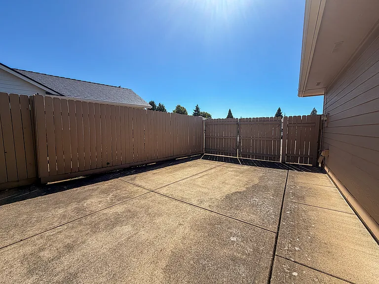 364 SE Davis Ct #364 — Photo 46
