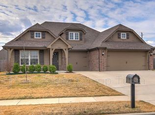 17422 E 45th Pl, Tulsa, OK 74134