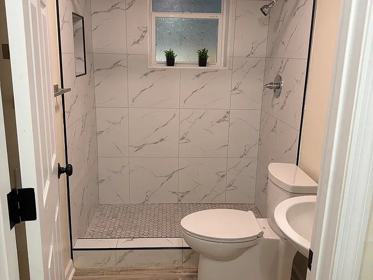 532 W 4th Ave — Photo 12