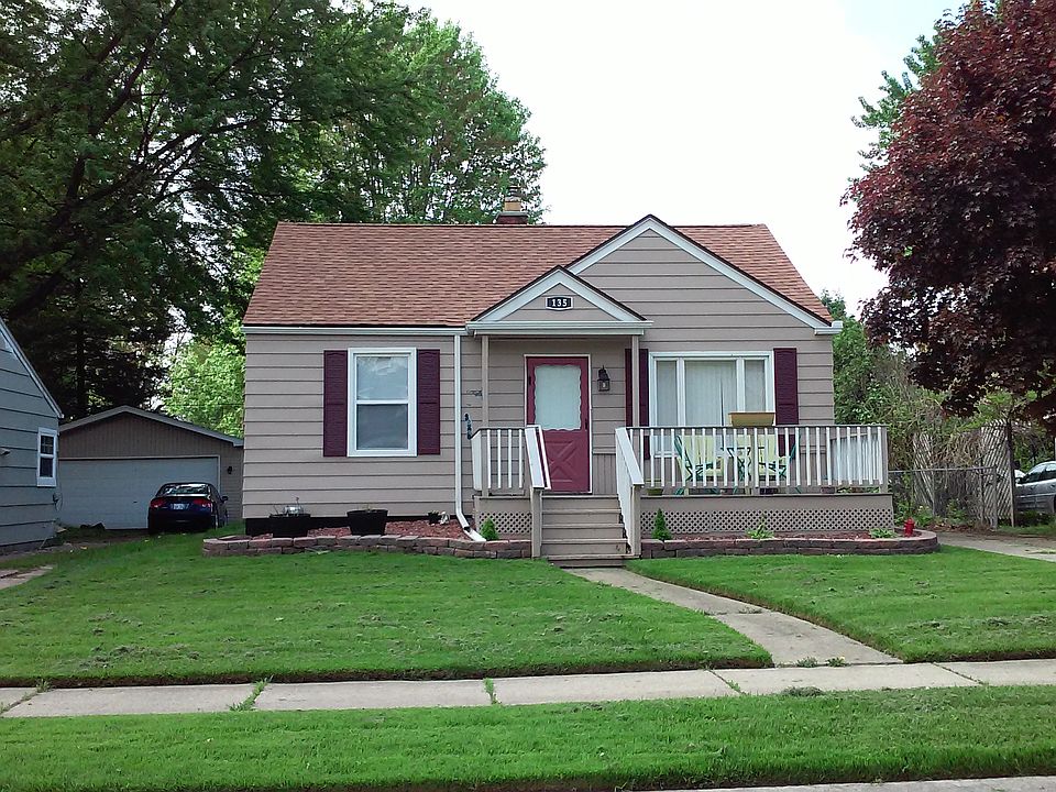 1st image of 135 School Ave