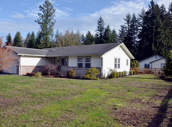 2nd image of 3208 Skooter Ln NE