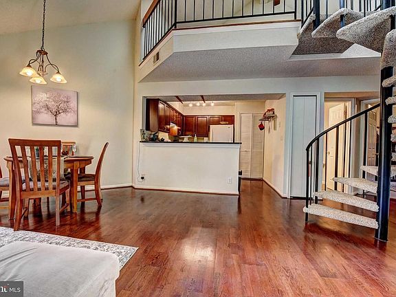 2nd image of 6020 Curtier Dr #6020C