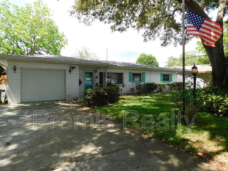 3563 Floral Dr