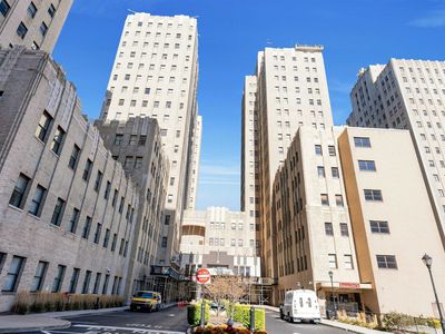 4 Beacon Way APT 800, Jersey City, NJ, 07304