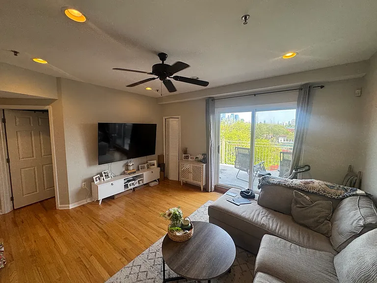 920 Jefferson St #603 — Photo 10
