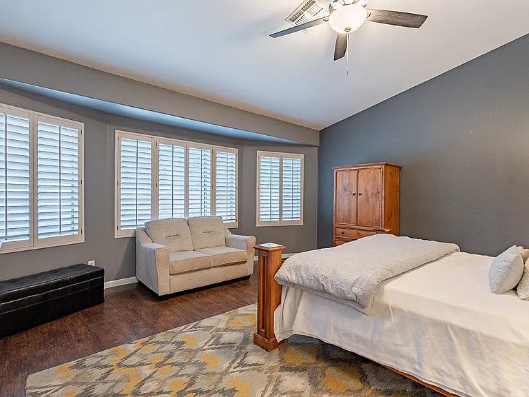 3877 E Washington Ct — Photo 28