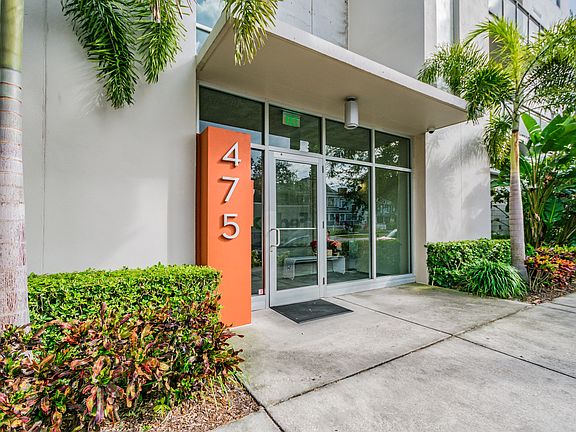 4th image of 475 2nd St N Unit 603