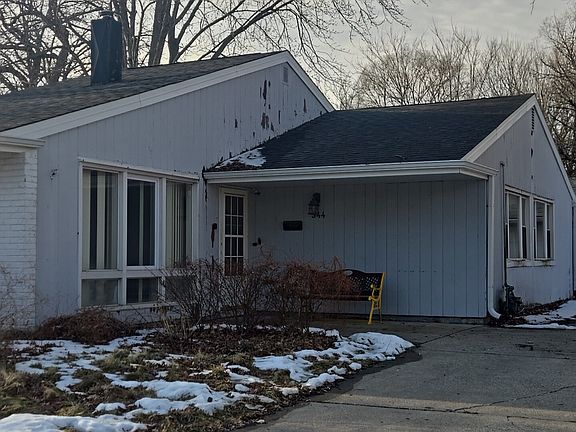 3rd image of 344 Oakwood St