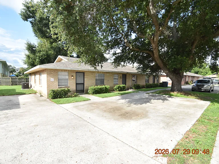 411 Big Cedar Way #A — Photo 2