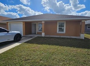 1544 Blue Bayou Cir, Ruskin, FL 33570