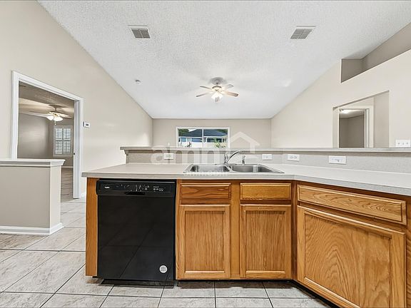 3rd image of 2720 Cold Creek Blvd