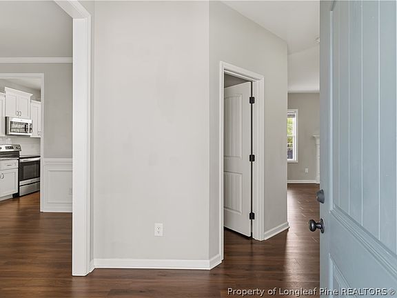5th image of 779 Townsend Rd