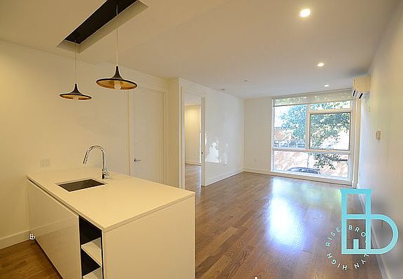 3rd image of 530 Midwood St APT 3E