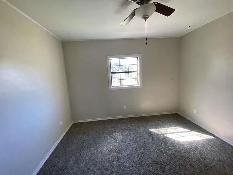 201 Ferguson Dr — Photo 9