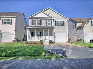 319 Maplewood St, Hampton, VA 23669