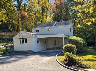 86 Pocahontas Rd #84, Redding, CT 06896