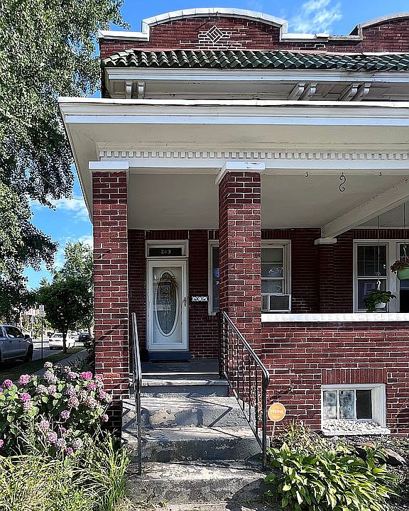 1st image of 263 Seneca St