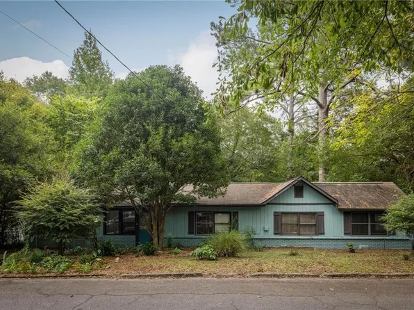 449 Magnolia Dr, Pine Lake, GA 30072