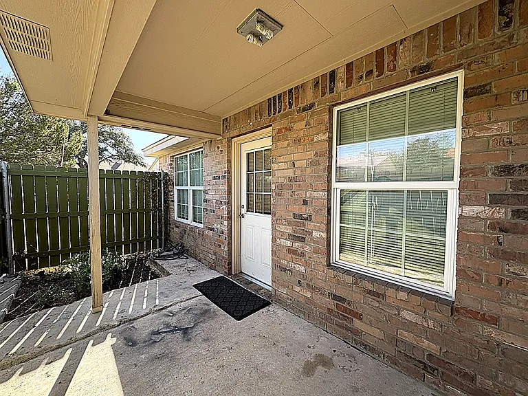 1305 Covey Ln #A — Photo 1