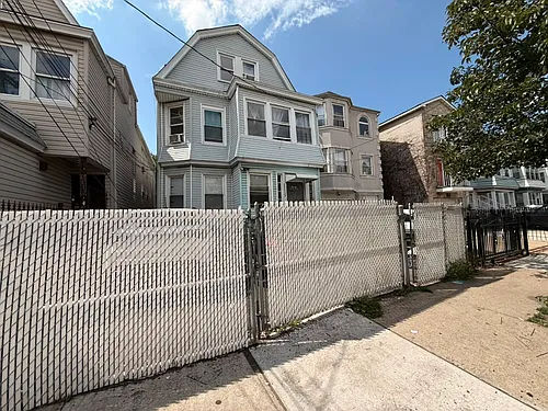 1115 Grove St #1 Photo 1 1115 Grove St #1 Photo 1