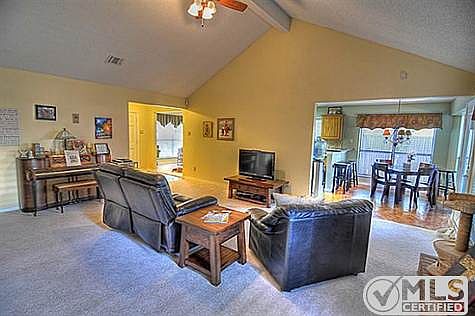 5th image of 3837 Parkmont Dr