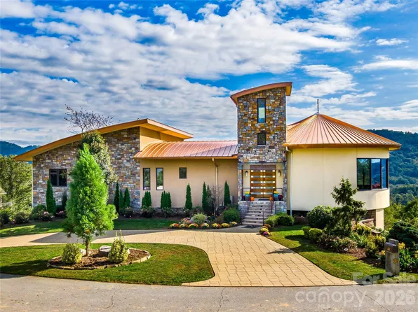 95 Horizon Hill Rd, Asheville, NC 28804