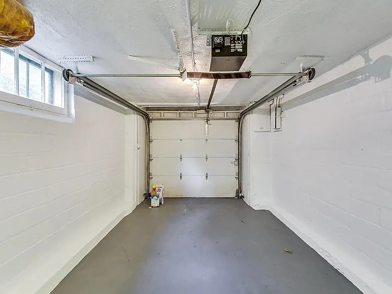 564 Brimhall St — Photo 26