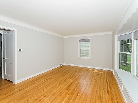 001-photo-living-room-10974160_05122022