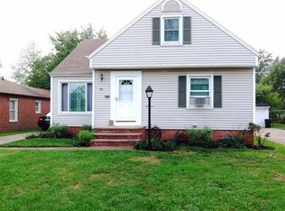 1230 Belrose Rd, Mayfield Heights, OH 44124