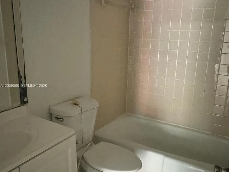18111 NW 68th Ave #F106 — Photo 2