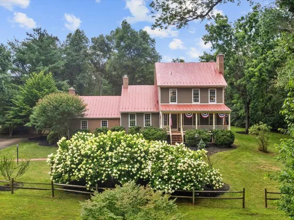 13944 Aden Rd, Nokesville, VA 20181