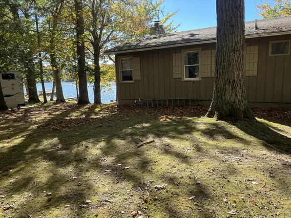 6293 E Trail Ridge Rd, Fountain, MI 49410