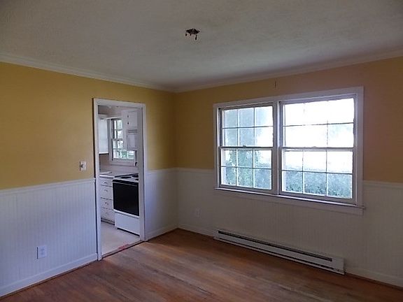 5th image of 607 N Madison Ave