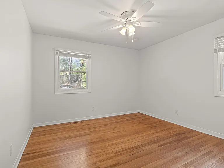 8907 Rollingwood Rd — Photo 17