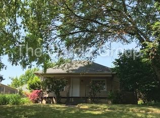 3155 NE Couch St, Portland, OR 97232