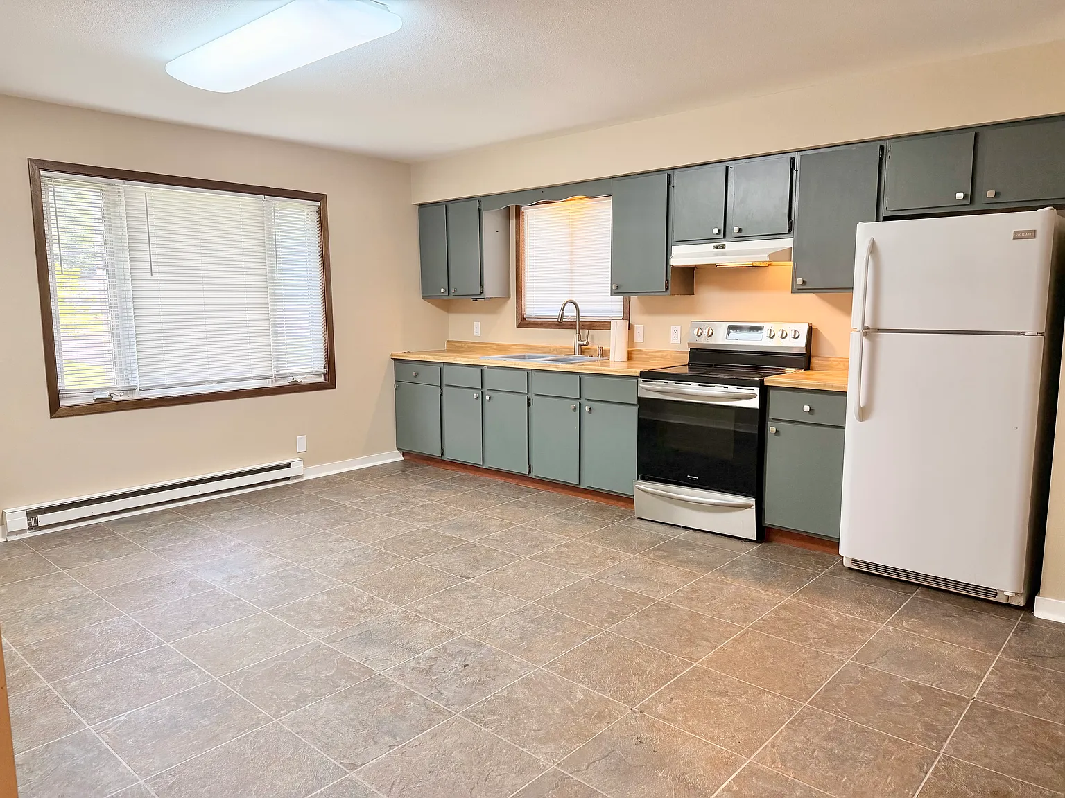 2 bed, $1,450 — Photo 1