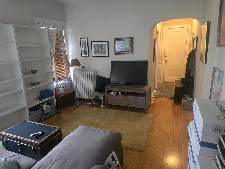 2404 Fremont Ave S #5 — Photo 6
