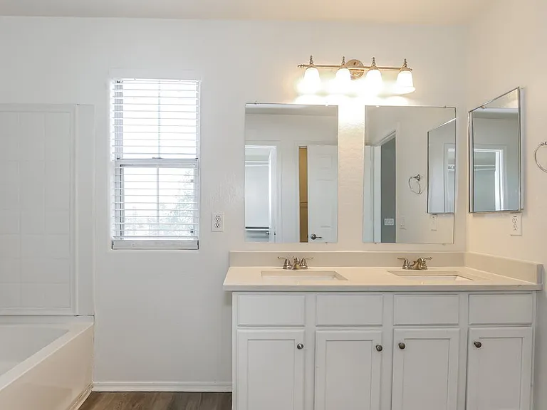 3728 S 54th Gln — Photo 12