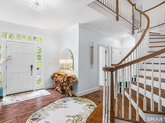 4th image of 275 Talcott Notch Road