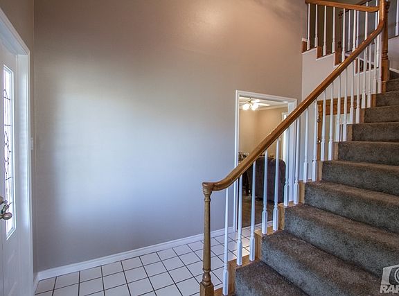 2nd image of 3226 Grandview Dr