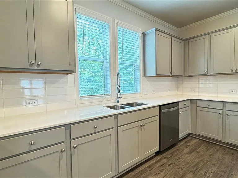 285 Vista Ln — Photo 9