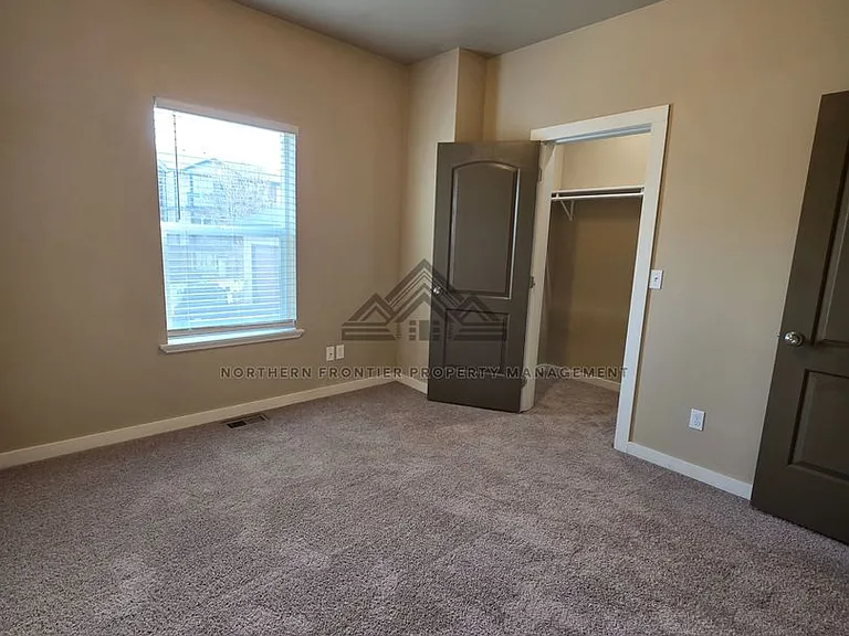 75 SW Silverstar Ln — Photo 8