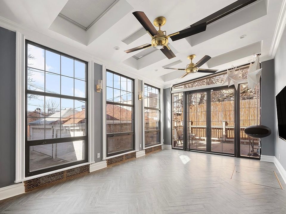 1st image of 22 Ludlam Pl #1