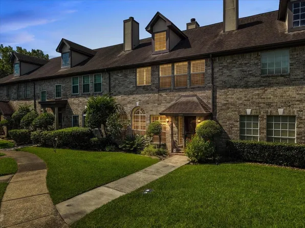 2242 Gemini St, Houston, TX 77058